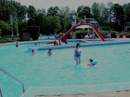 Heimatverein Warendorf: Das Warendorfer Freibad - großzügig und schön gelegen im Emsseepark